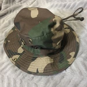 Camo bucket hat